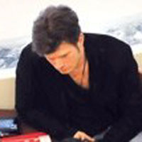 Hatt�n� yeniledi