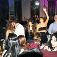 Tango’da eller havada!