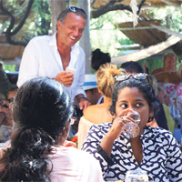CEM UZAN ST. TROPEZ’DE 