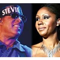 K�z�yla ayn� sahnede