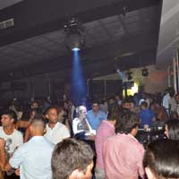 Girne’de elencenin yeni adresi W Club!