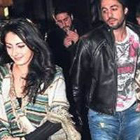 Yasak a�k�n ilk foto�raf�     