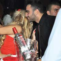 K�br�s geceleri ‘f�s�lt�’s�z olmaz!