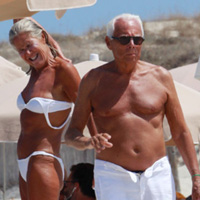 Giorgio Armani beyazdan vazgemiyor 
