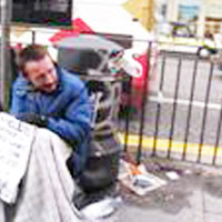 Londra evsizlerin yurdu oldu 