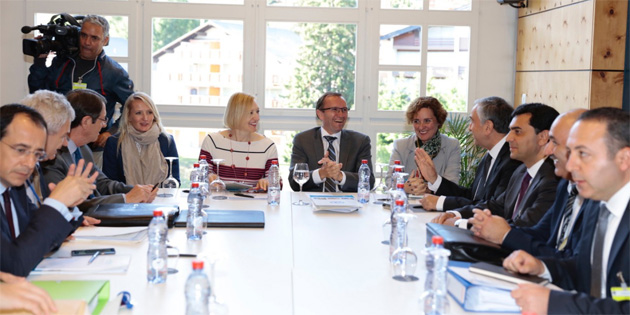 K�br�s Konferans�’nda ikinci hafta