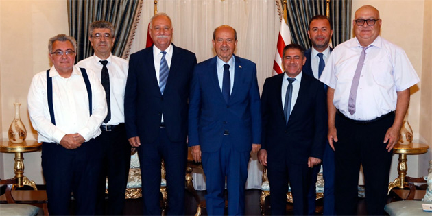Cumhurbakan Tatar YDAK heyetini kabul etti