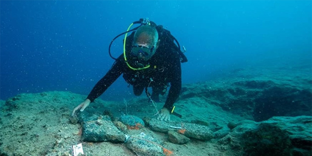 T�rkiye Turizm Bakan� Ersoy, Akdeniz’de 50 metre derinli�e dald�