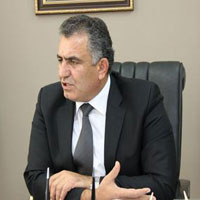 �avu�o�lu, Ada’ya d�nd� 