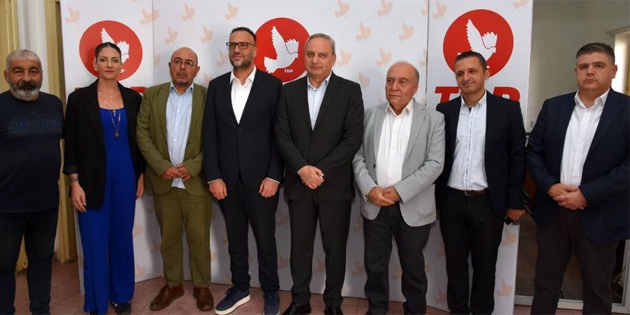 AKEL, TDP'yi ziyaret etti