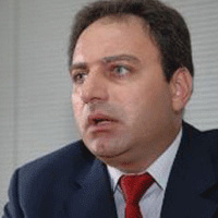 Stefanu: Talat ger�e�i s�ylemiyor 