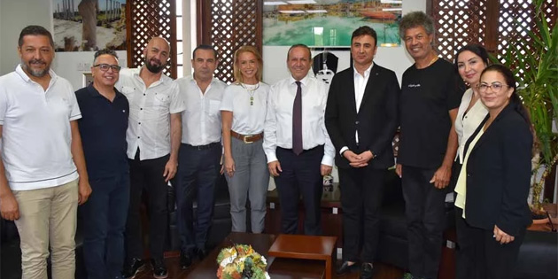 Atao�lu:Sanat��lar�m�z, k�lt�r�m�z�n gelecek nesillere ta��nmas� i�in b�y�k rol oynuyor