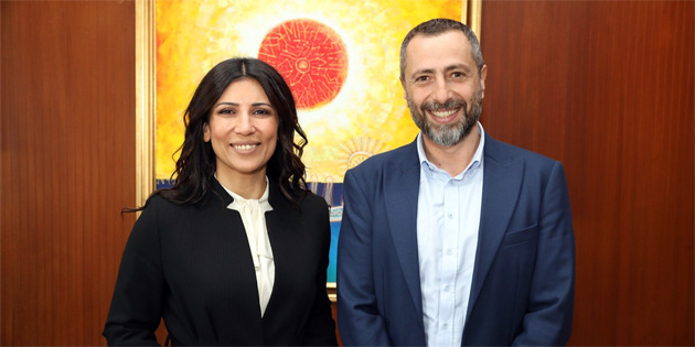 “Kuzey K�br�s’ta Yolsuzluk Alg�s�: 2021 Raporu” ba�l�kl� �al��ma, Cumhuriyet Meclisi Ba�kan Yard�mc�s� Fazilet �zdenefe’ye sunuldu