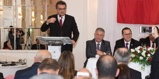 Ba�bakan Erh�rman �ngiltere'de ya�ayan K�br�sl� T�rklerle bulu�tu 