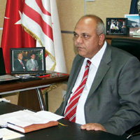 UBP’ye ge�mek i�in DP’den istifa etti 