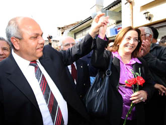 “TC k�kenliler Lefko�a d���na ta��nacak”