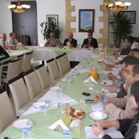 TALAT, RGTLERE BLG VERMEYE DEVAM EDYOR