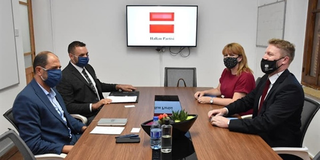 zersay, AB lkeleri ve Birleik Krallk’ta eitim gren genlerin sorunlarn ngiliz Yksek Komiserlii’ne aktard 