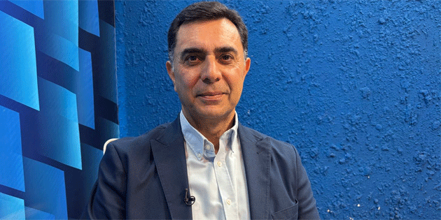 �zdil Nami: “Rumlar tan�nm��l���n sefas�n� s�r�yor”