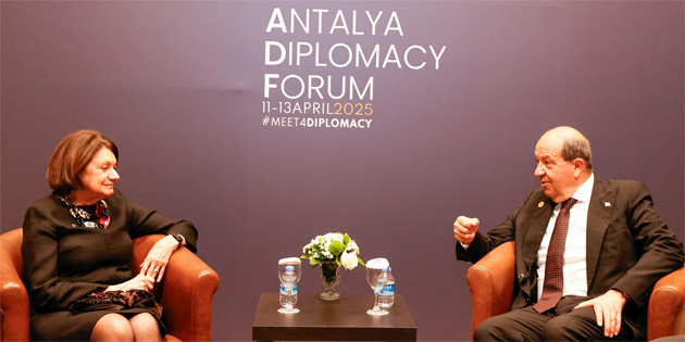 Tatar, BM Genel Sekreteri'nin Siyasi ��lerden Sorumlu Yard�mc�s� DiCarlo ile bir araya geldi