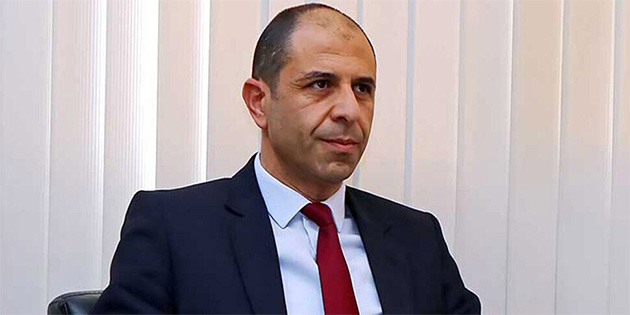 �zersay: “Sosyal medya hesaplar�m�z� kapat�p sesimizi k�smaya �al���yorlar”