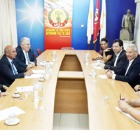 TDP, Akel’i ziyaret etti 