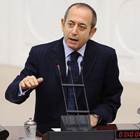 Hamzaebi’den Davutolu’na ar 