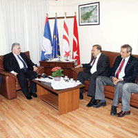 ‘Hkmet derhal devrilmeli’