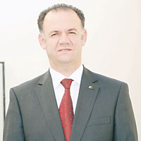 OKULLAR RETMENSZ AILIYOR 