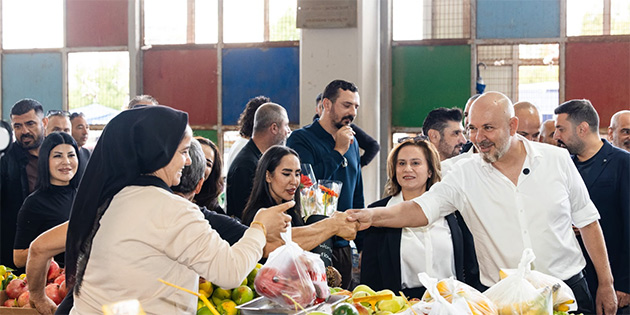 Bozkurt, Per�embe Pazar�’n� ziyaret etti, esnaf ve vatanda�la bir araya geldi