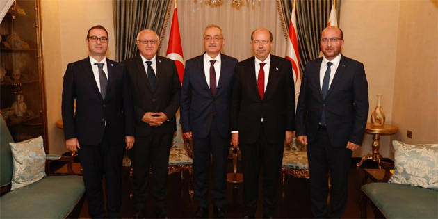 Cumhurbakan Tatar, yi Parti heyetini kabul etti