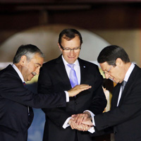 Genel Sekreter, iki liderin taahh�d�nden cesaretlenmi� g�r�n�yor 