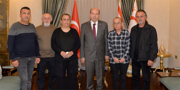 Cumhurba�kan� Ersin Tatar, Lefko�a Rum Merkezi Cezaevi’nde �ld�r�len ��dan’�n ailesini kabul ederek g�r��t�