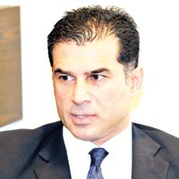 “Babakan deil,provokatr gibi” 