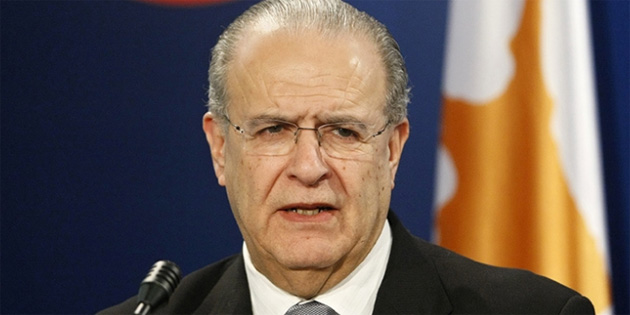 Kasulidis “60 Anayasasna dn zme kpr” 