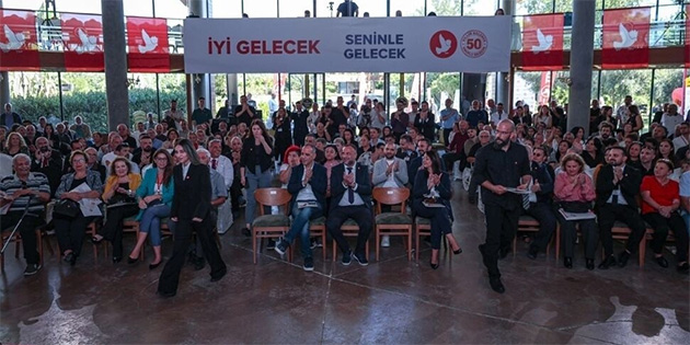 ADAYLAR �YELER�N OYLARIYLA SIRALANDI 