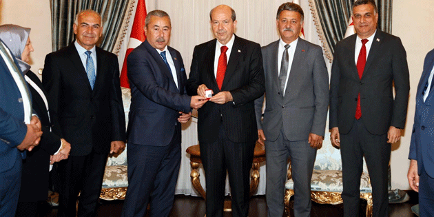 Cumhurbakan Tatar, muhtarlar kabul etti