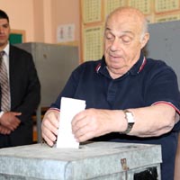 Rauf Denkta: Demokrasi kavgas verildi 