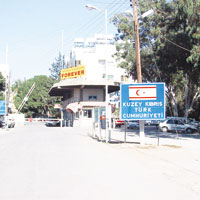 Kimlik krizini polisten �st kademede biri yaratm��!