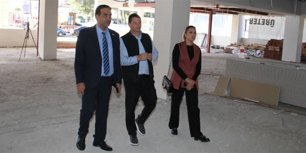  Gardiyano�lu, I��l Reklam’� ziyaret ederek tadilat �al��malar�n� inceledi
