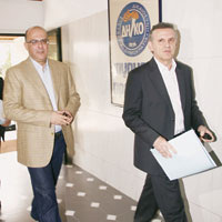 Hkmete kalmann yolunu aryor 