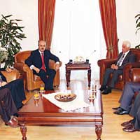 Tek tarafl� saadet olmaz 