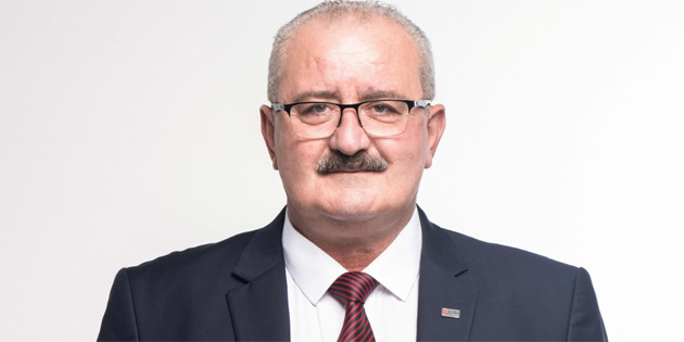 “Yurt d���nda okuyan �ocuklar�m�za devlet deste�i �art” 
