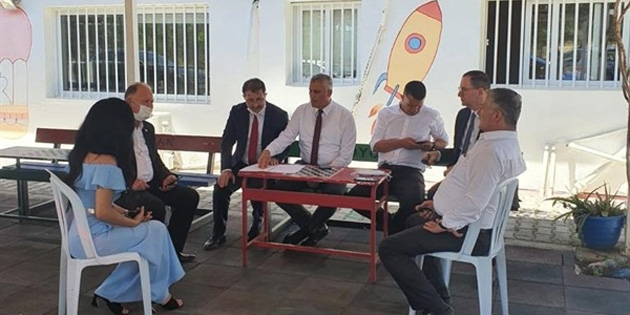 Amcaolu, Yeilyurt zel Eitim Merkezi’ni ziyaret etti 