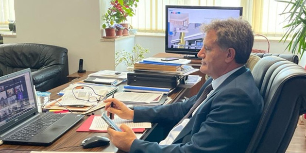 Ar�kl�, �slam �lkeleri 4. Enerji ve Ekonomi Bakanlar� toplant�s�na kat�ld� 