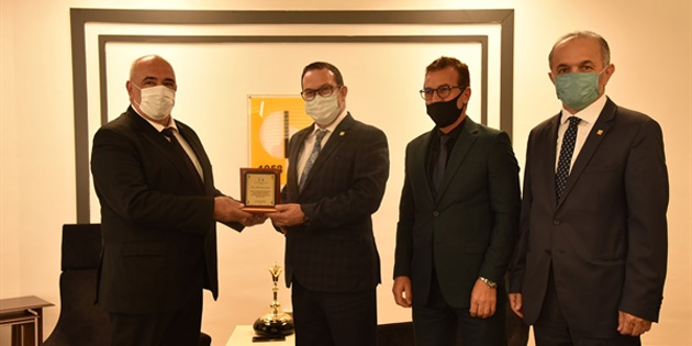 �al��ma Bakan� �a�man’dan Ticaret Odas�’na te�ekk�r ziyareti 