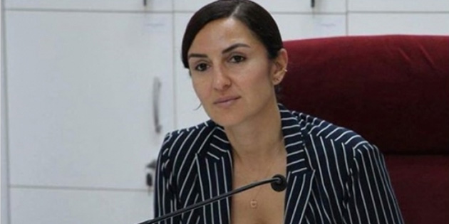 “Halk, pandemiden daha fazla h�k�met edemeyenlerin beceriksizli�inden korkuyor” 