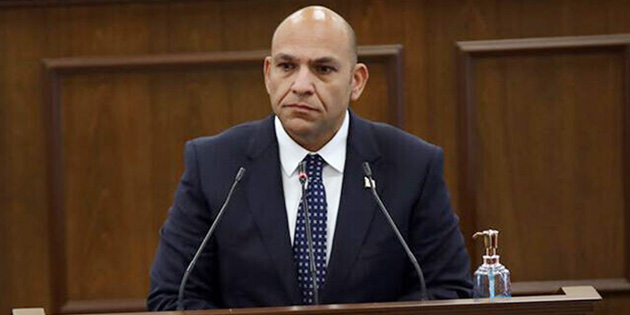 ATAKAN H�K�MET SIRASINA TA� BIRAKTI 