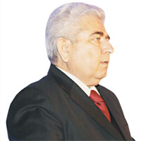 Hristofyas �nerilerini mektup olarak g�nderiyor 