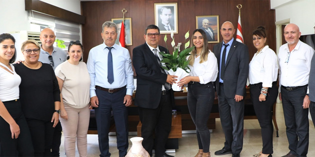 “T�m hedefimiz ayaklar� �zerinde duran bir KKTC yaratmak”